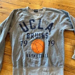 UCLA Bruins sweatshirt super soft Med